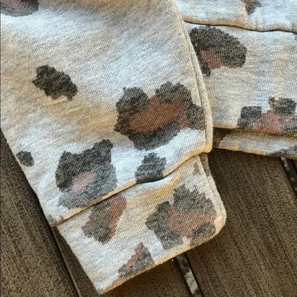 🌴🌼O’Neill- NOVIE CROPED SWEATER🌼🌴 - Picture 10 of 10